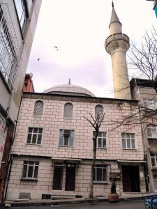 As if I have eaten mosque